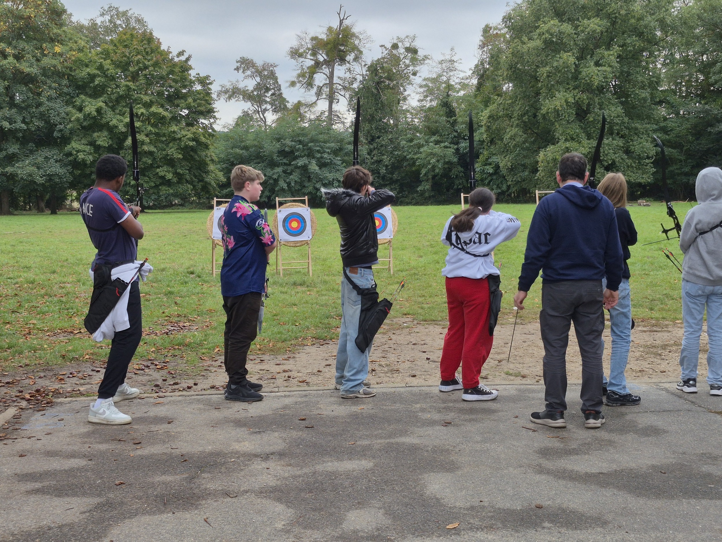 Groupe d’internes au tir à l’arc